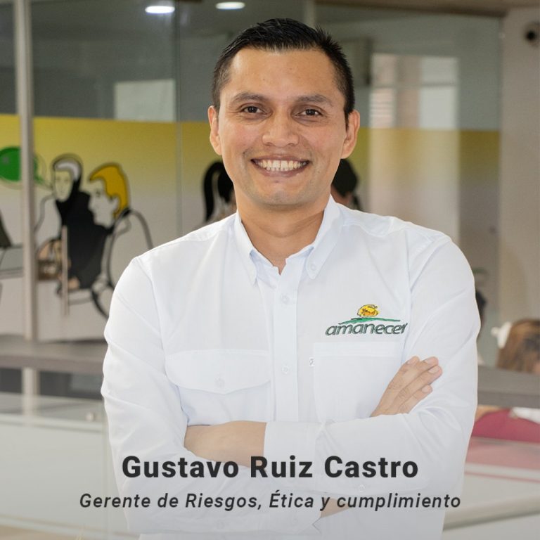 directivo-gustavo-castro